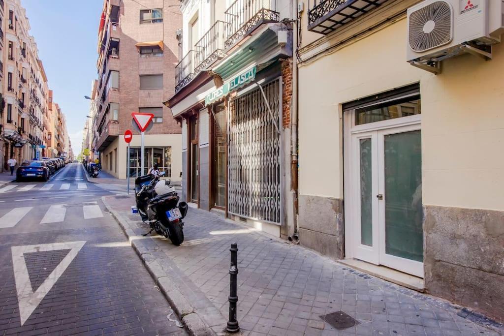 마드리드 Cool Deluxe Interior Design A 2 Min De Gran Via 아파트 외부 사진